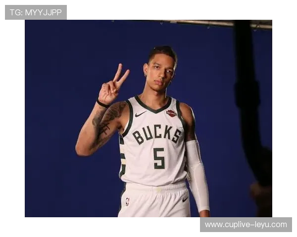 马龙篮板统治力再现赛场，展现顶级防守威慑力