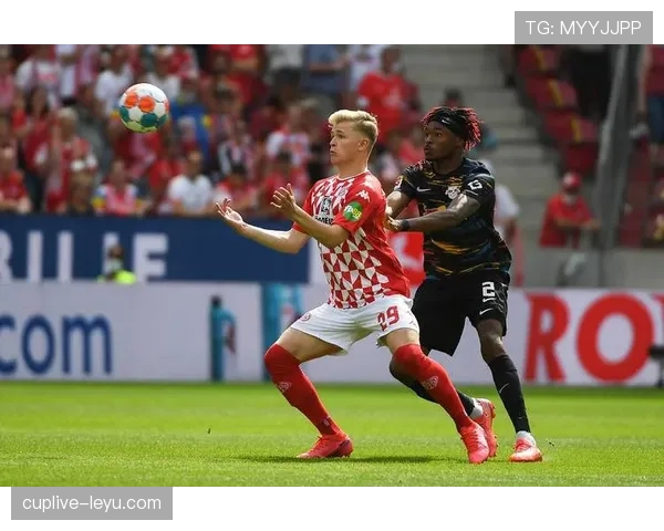 美因茨战术调整显成效，球队状态回暖表现抢眼